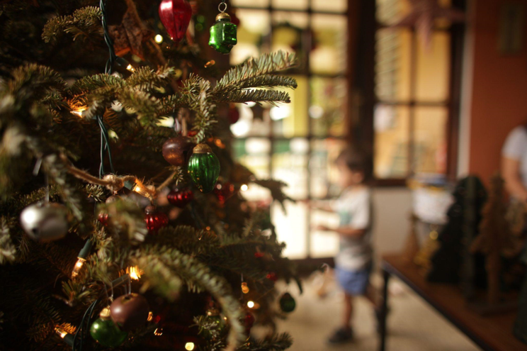 Full Artificial Christmas Trees: The Magic of the Holiday Season