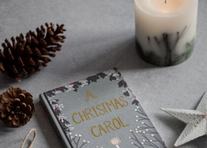 Christmas Clearance: White Garlands to Make Memories